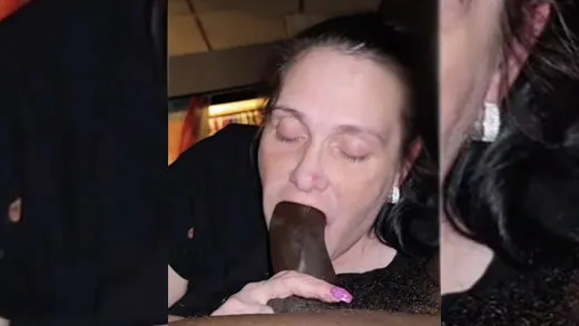Imagen del video Headrietta haciendo una mamada sin dientes