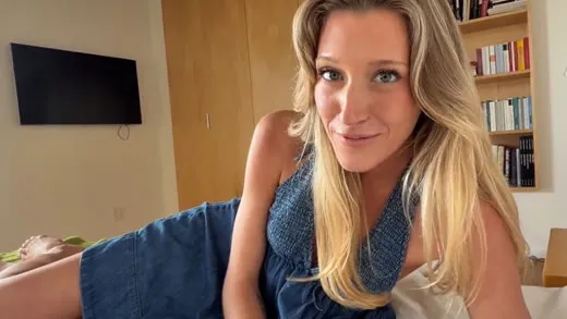 Imagen del video Fantasía de incesto con Addison Vodka