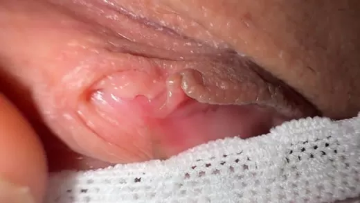 Imagen del video Virgen masturbada por primera vez